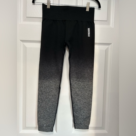 Gymshark Pants - Gymshark ombré leggings. Size large. Like new!